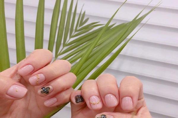 十指秀美甲 十指秀美甲